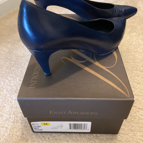 Enzo Angiolini Navy Classic Leather Pumps 6.5 - Picture 5 of 9